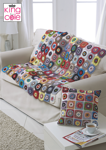 4691 Flower Trellis Throw and Cushion