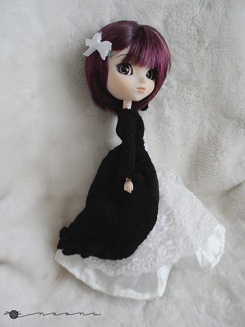 Pullip Pattern Ravelry: long coat - pullip pattern by Naonu
