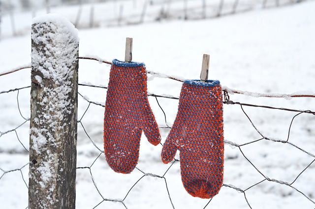 Gemstone Mittens