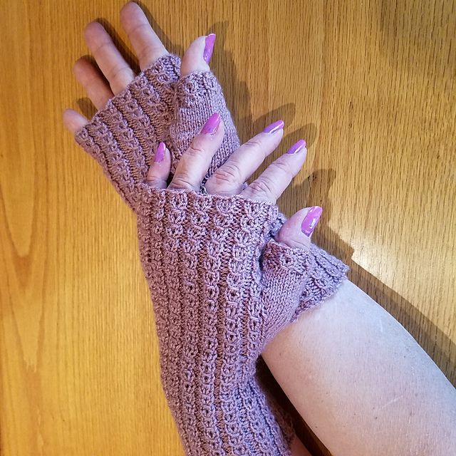Shayla Mock Cable Fingerless