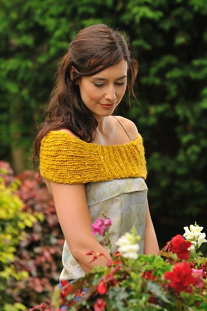 Ribbed Shoulderette