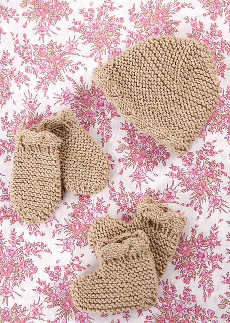 Oscar's Newborn Booties