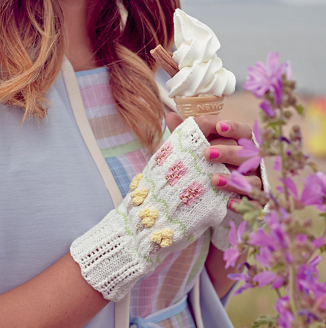 Ice Cream Sundae Mitts