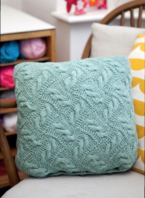Ropery Cushion