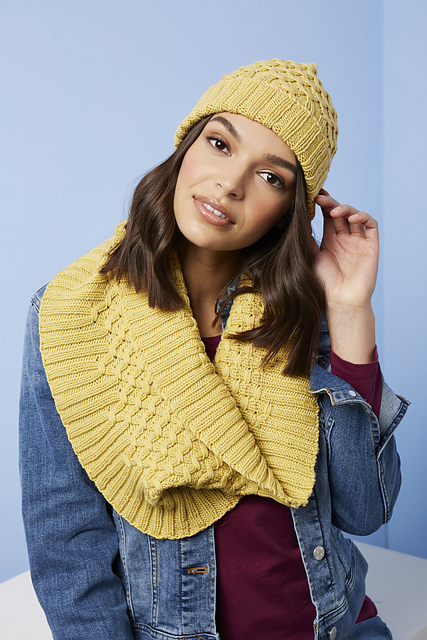 Torban Hat & Cowl