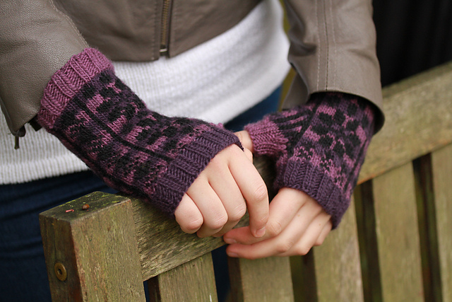 Lotus Eater Mitts