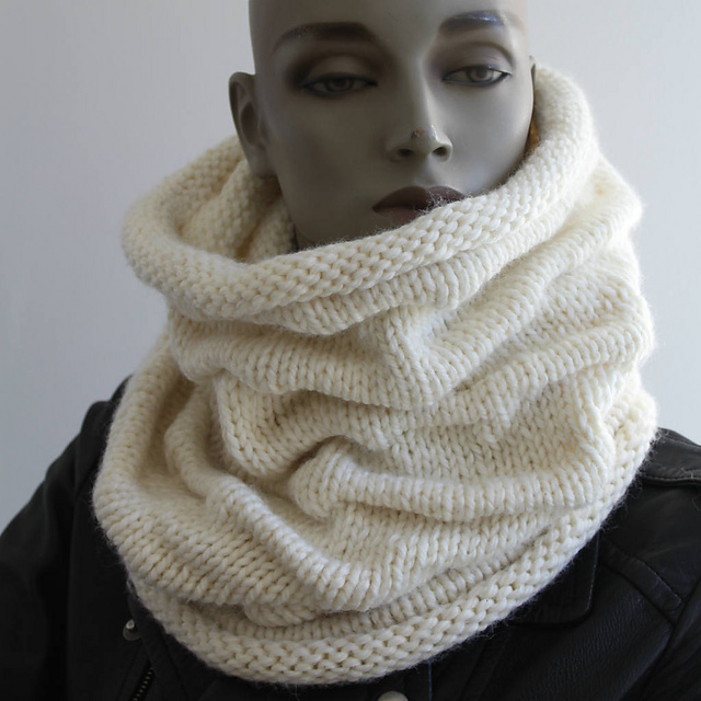 Snood Raise Vibrations