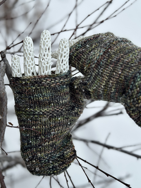 Baba Yaga Mits