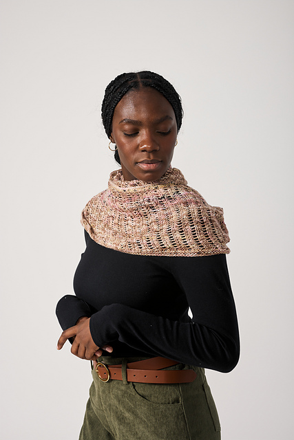 Smitten Cowl