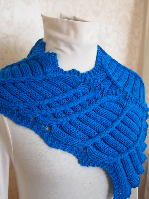 Ravelry: Spokes Cowl pattern by Grace Mcewen