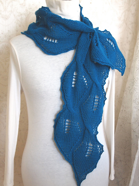 Apple Leaf Scarf
