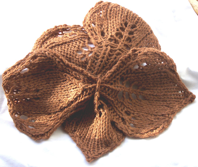 Three Leaves Neckwarmer