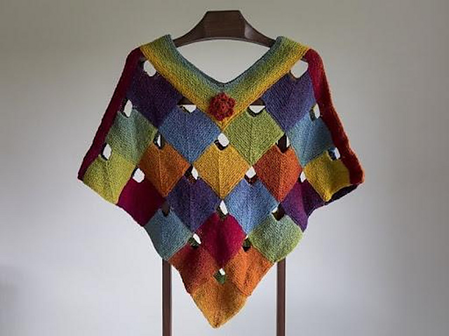 Domino poncho