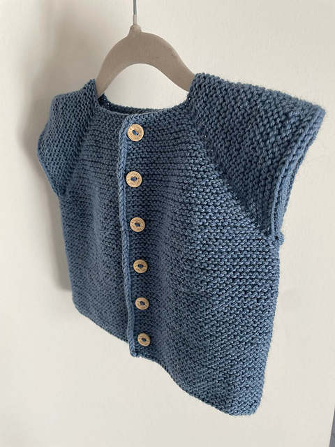 Garther knit vest