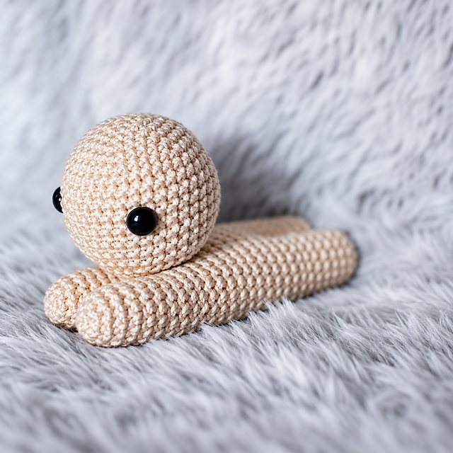 Laying "Flat" Amigurumi