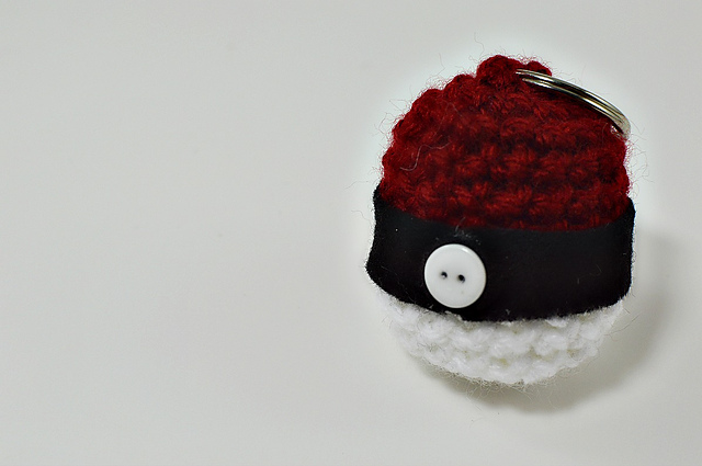 Pokeball Amigurumi Mini Keychain