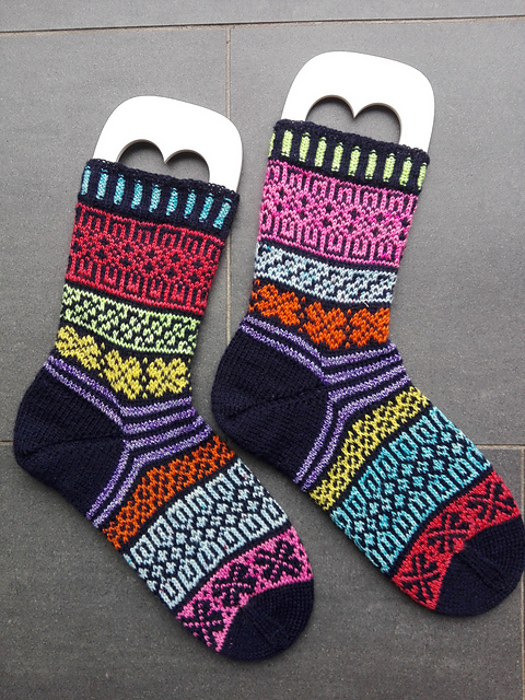 Oldschool Cross Stitch Socks