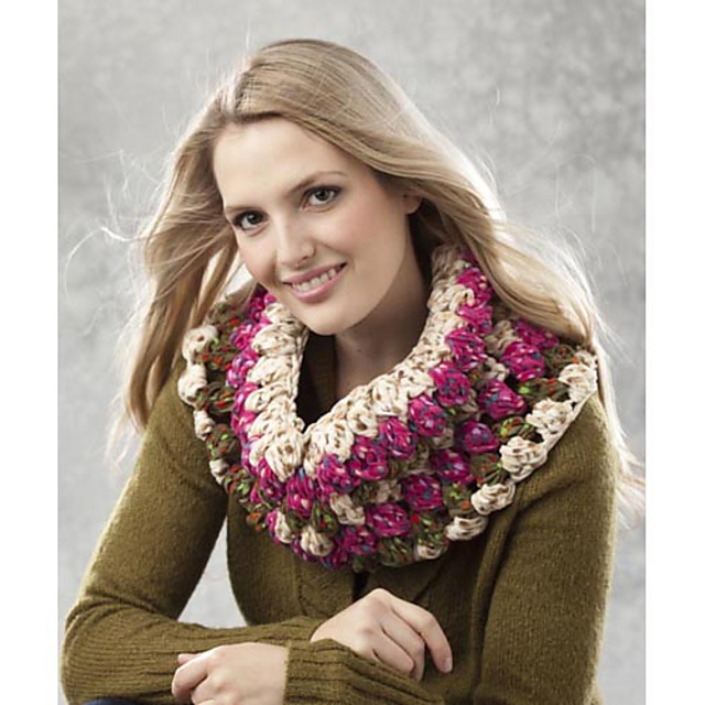 Powderpuff Crochet Cowl