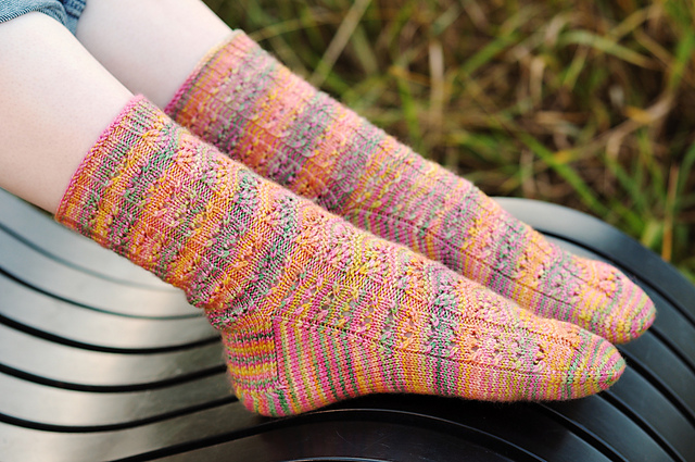 Buds & Butterflies Socks