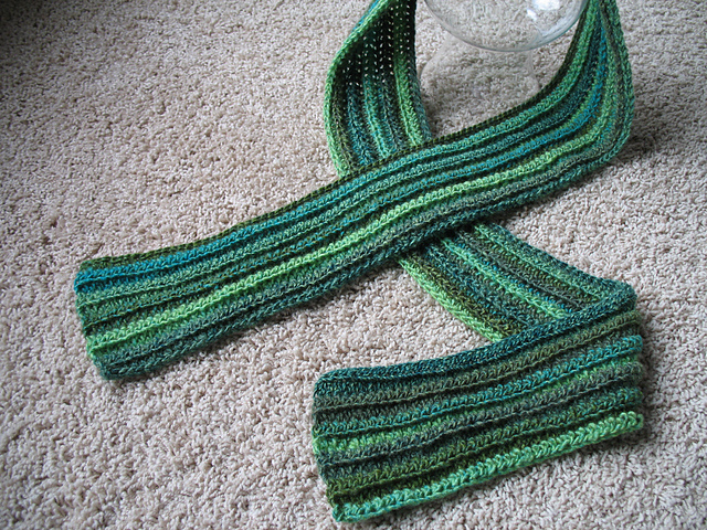 Ravelry: KnitSister1's Reversible Ribbed Scarf