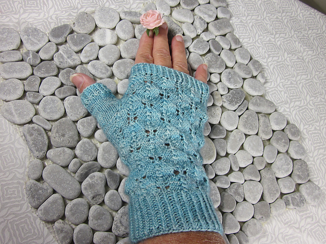 Spring Buds Fingerless Mitts