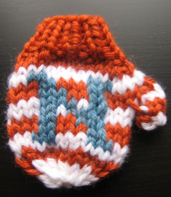 Bitty Mitts