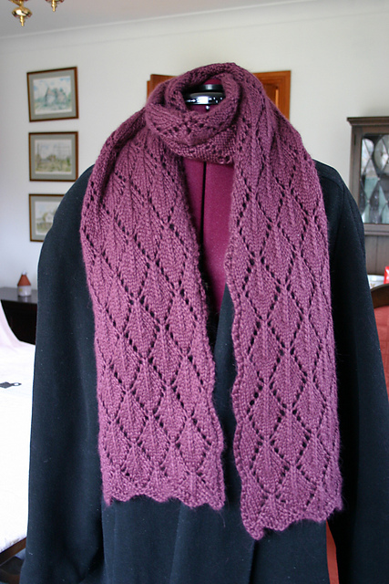 Label Knitted Scarf - Dark Cherry
