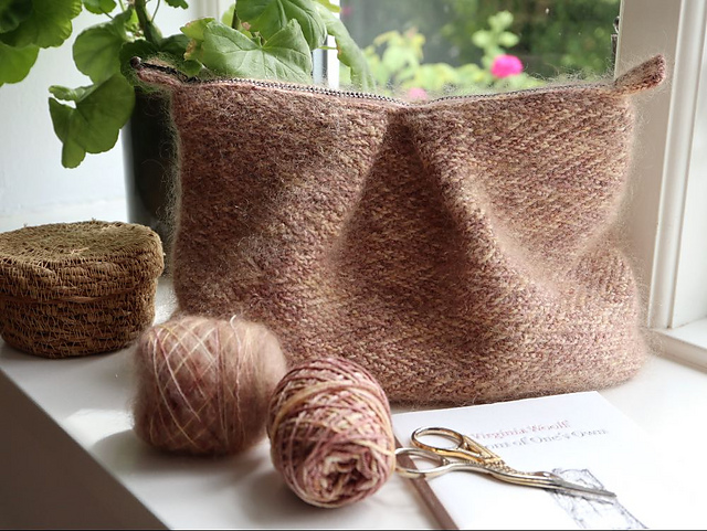 Violetta Clutch