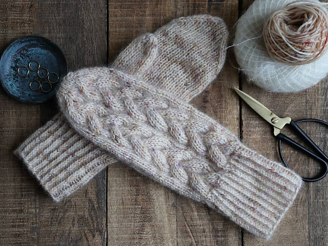 Embla Mittens