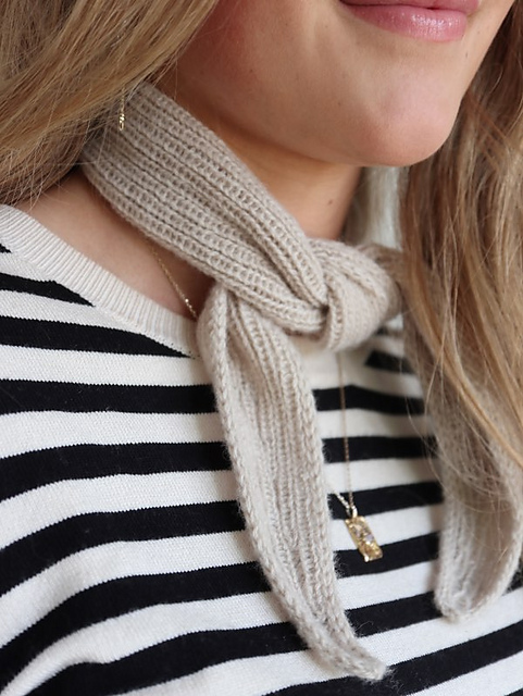 Isolde Scarf