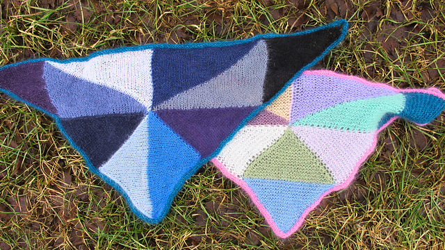 Scrapknit NO2 Triangle scarf