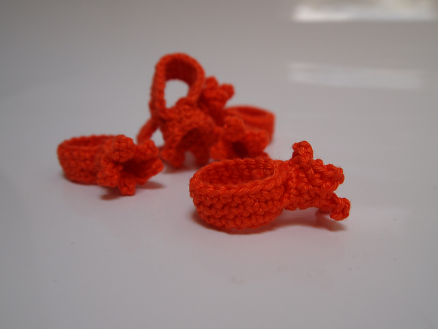 Crochet a Queensday ring