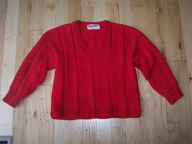 Pullovers with V or Round Neck