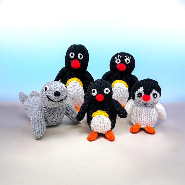 Christmas Penguin Pingu Family Play Set Figures