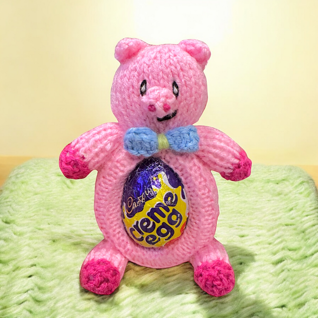 Hanging Easter Pig Creme Egg choc decoration