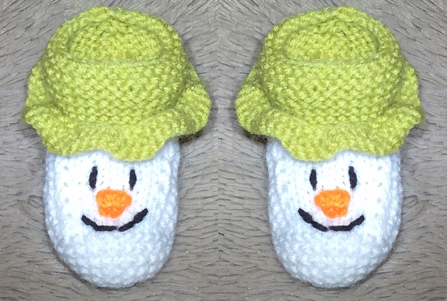 The Snowman Baby Booties