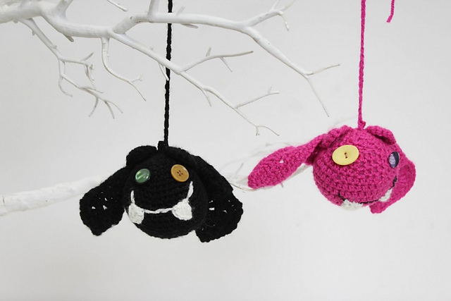 Crochet bats