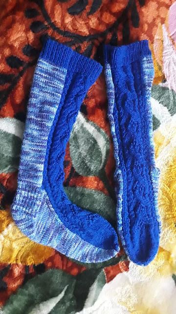 Aylesbury Japanese Lace Socks Knit Flat