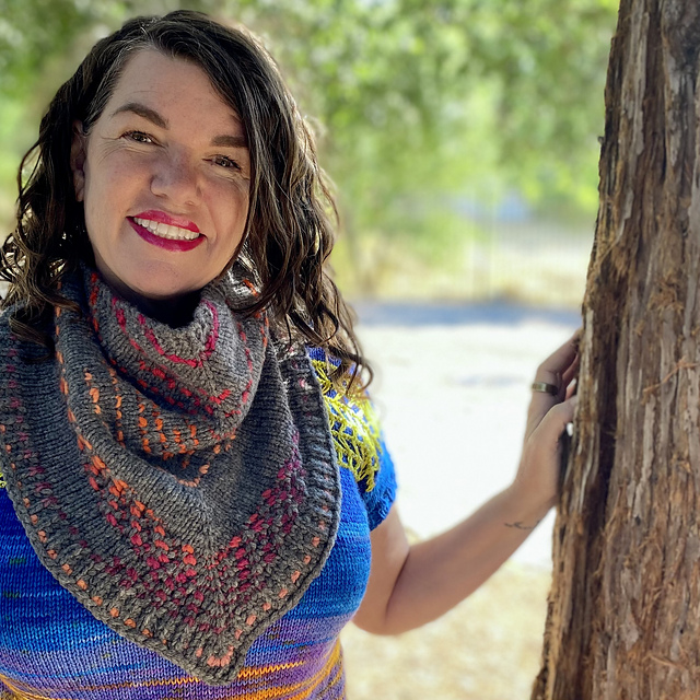 Ravelry Splash and Dash pattern by Knitique Yarns