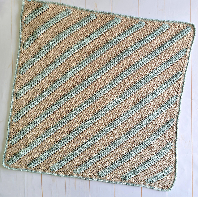 Dicentra Blanket