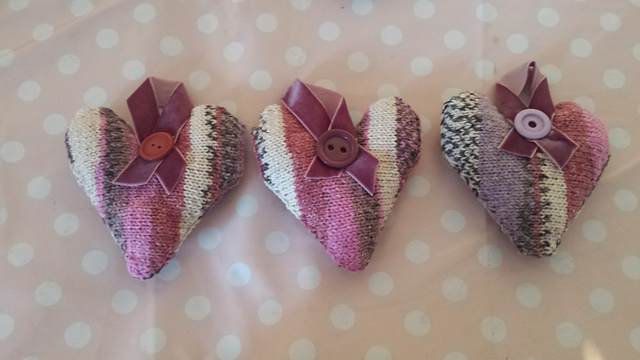 Heart knitted hangings