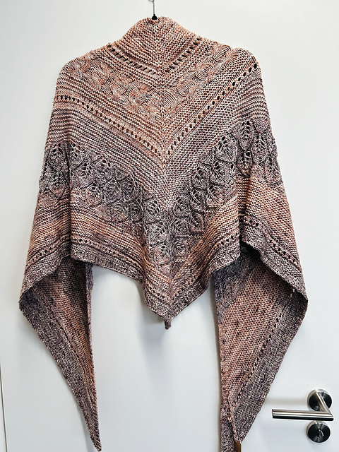 Frozen Dahlia Shawl