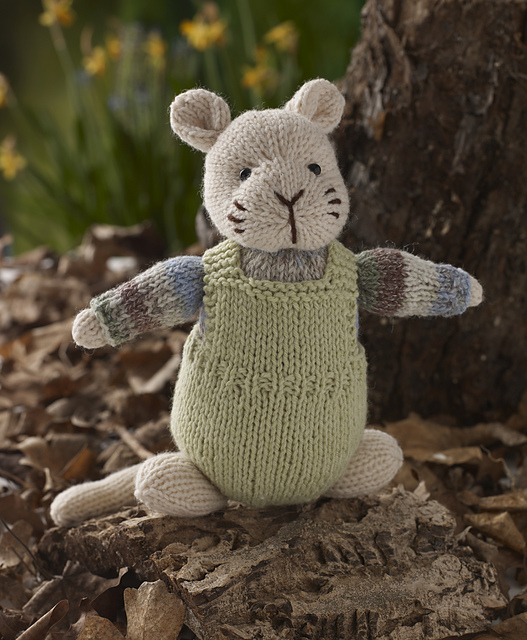 Mouse in dungarees