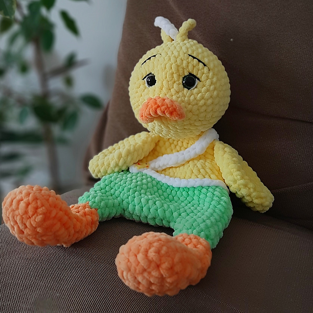Snuggler duck