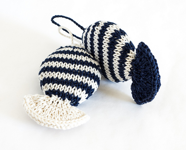 Hanging lavender fish sachets