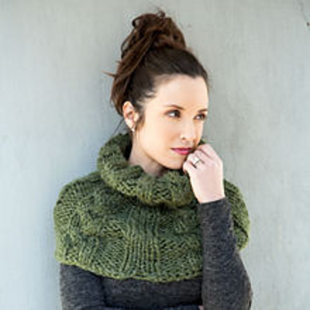 Cable Knit Cowl
