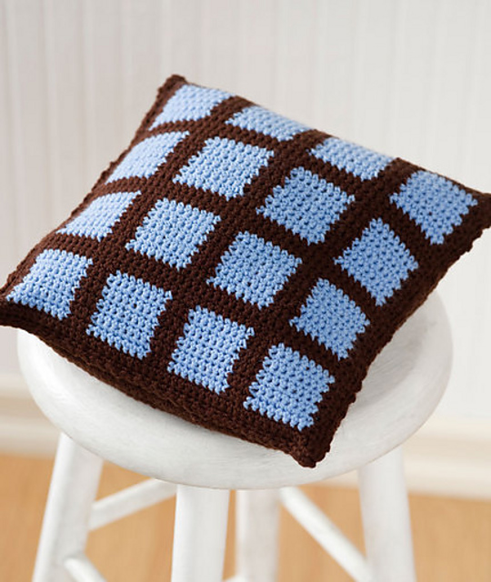 Crochet Two-Color Pillow