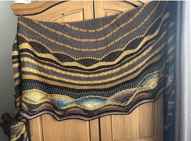 Laster Arte shawl