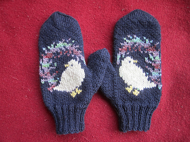 Crystalhue Mittens