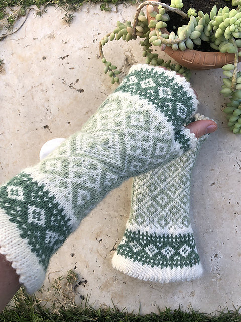 Millan fingerless